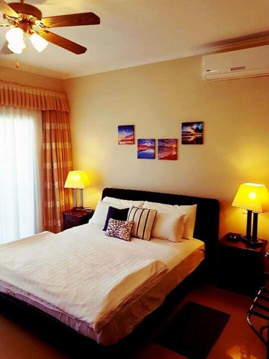 Aruba Breeze Condo โอรันเยสตัด ภายนอก รูปภาพ